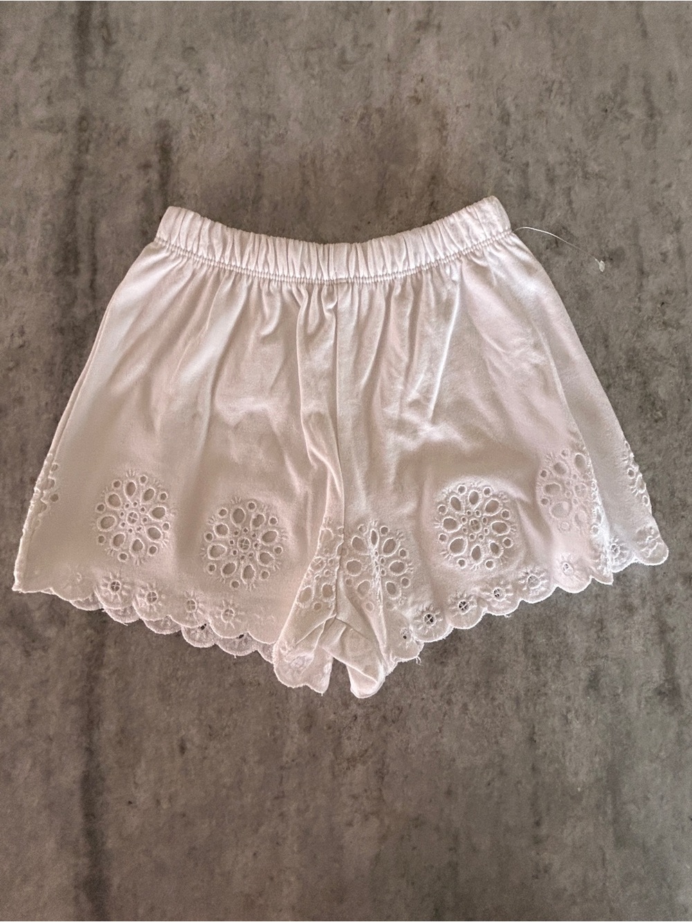 Zara Kids White Eyelet Scallop Hem Shorts Size 7